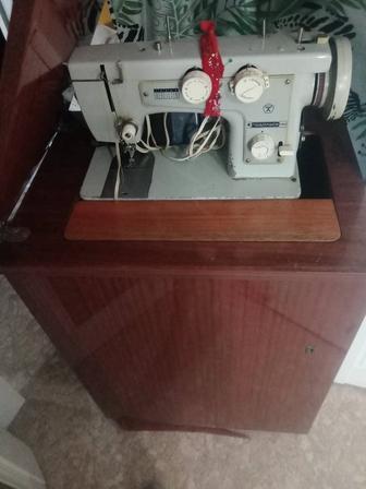 Продам шв машинку б/уЧайка стумбойсустановкой моторчика