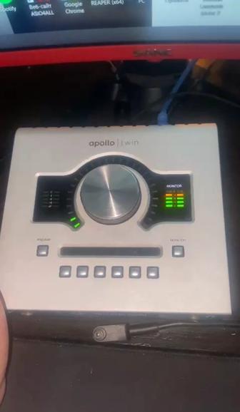 Продам звуковую карту Apollo twin