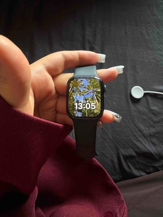 Продам Apple Watch 8