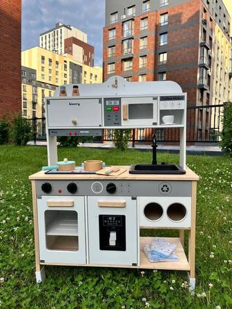 Деревянная кухня детская со звуком светом и подачей воды