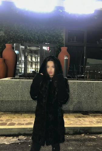 Продаю шубу с капюшоном, размер 40-42