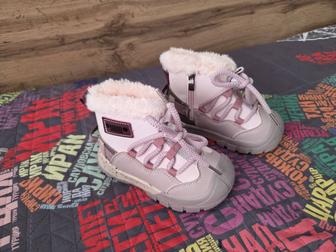 Сапожки на девочку 26 размера