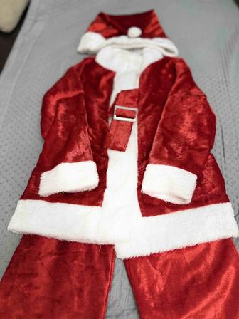 Продам костюм санты для детей, 32 размер