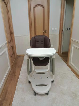 Стульчик для кормления Tatamia peg perego