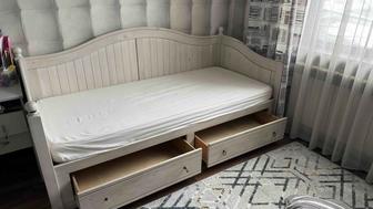 Продам кровать