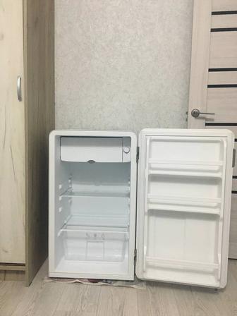 Продается холодильник Ava (93 л) в связи с переездом