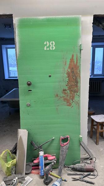 Продам железную дверь