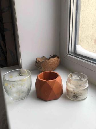 Продам емкости для свечек с гвоздиками для фитиля