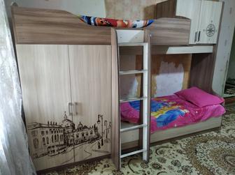 Продам двухъярусную кровать