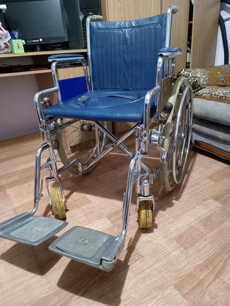 Продам инвалидную коляску