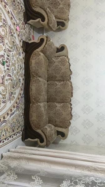 Диван с креслами