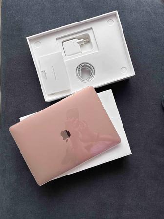 продам MacBook Air, 2020, M1, 256Gb