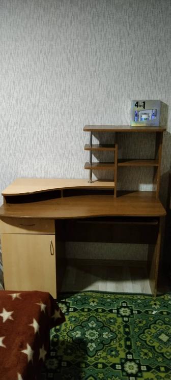 Отдам даром стол компьютерный