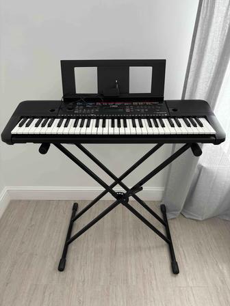 Продам синтезатор Yamaha PSR E-263 с адаптером, стойкой