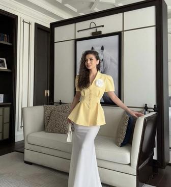 Пиджак приталенный желтый