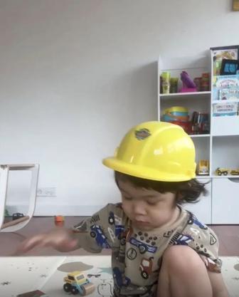 Почасовая няня с творческим подходом.