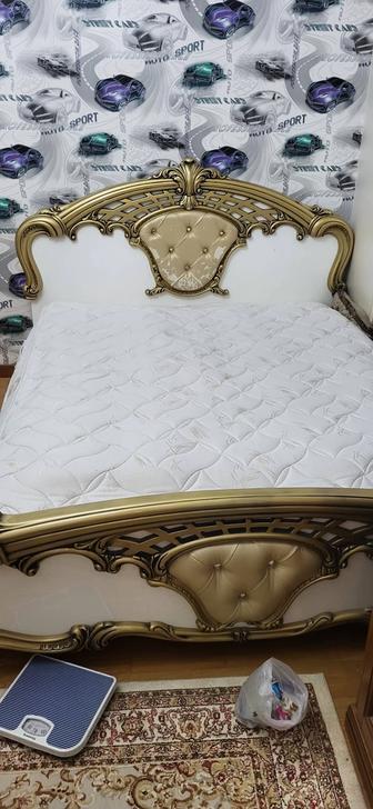 Продам кровать двуспальную