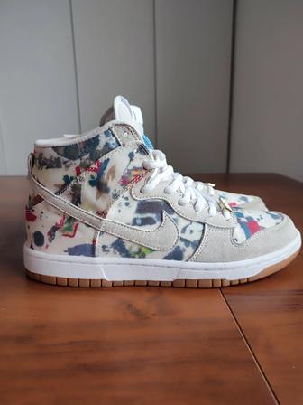 Кроссовки Nike