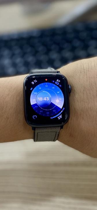 Apple Watch  44 mm