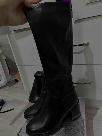 Натуральные кожанные сапоги