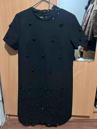 Женская одежда разгрузка гардероба