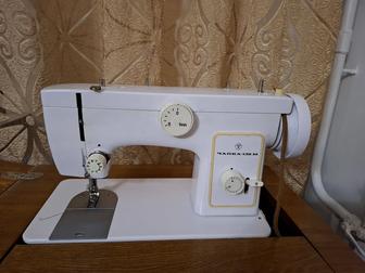 Продам швейную машину чайка