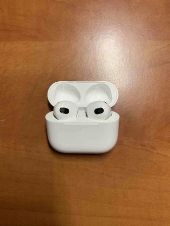 AirPods 3 - беспроводные наушники