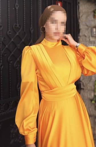 Продам два платья