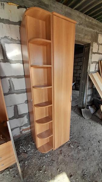 Срочно продам шкаф шифоньер