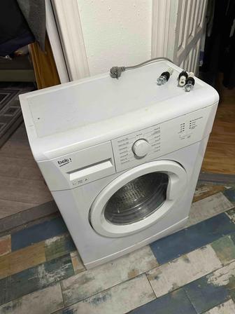 Продаю стиральную машину