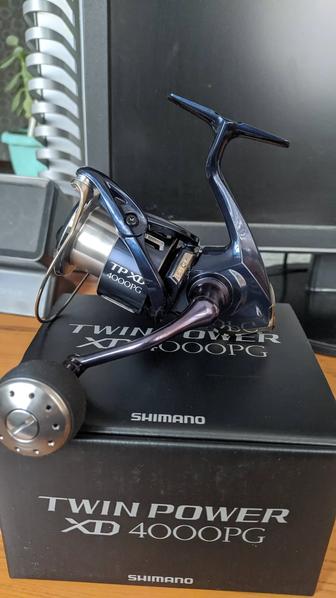 Катушка Shimano 21 twin power 4000PG.