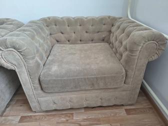 Диван раскладной с двумя креслами