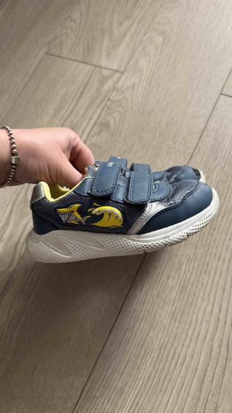 Детские кроссовки Geox, 27р