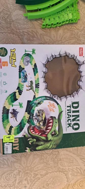 Детский трек с машинкой