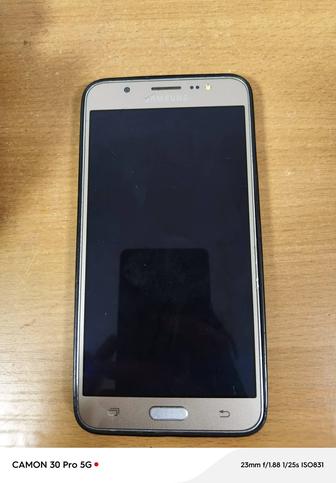 Samsung galaxy j7