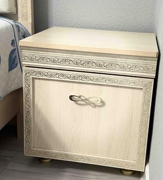 Продам спальный гарнитур