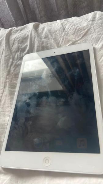 Планшет Apple iPad Mini 64Gb Wi-Fi MD533