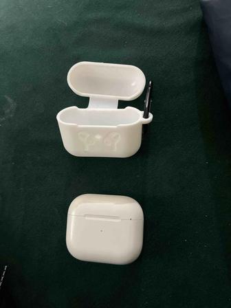 продам airpods 3
