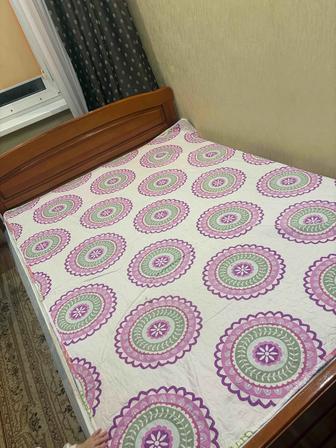 Продам кровать с матрасом