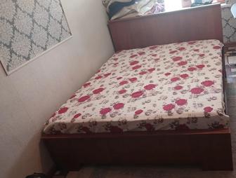 Двухспальная кровать