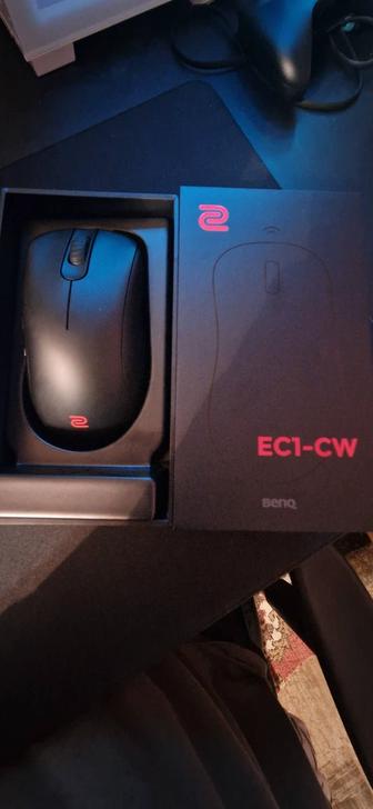 Продаю беспроводную игровую мышь zowie ec1-cw