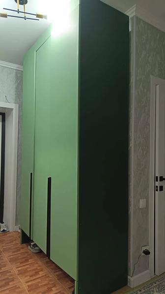Продам шкаф для прихожей