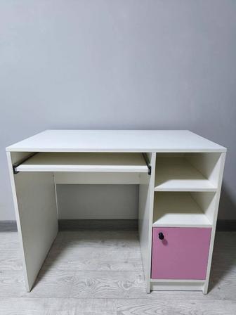 Продается стол (компьютерный,для учебы)