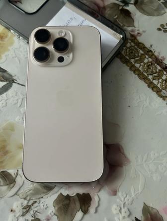 Айфон 16 про 256 золотистый