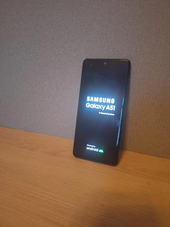 Продам смартфон Samsung A51