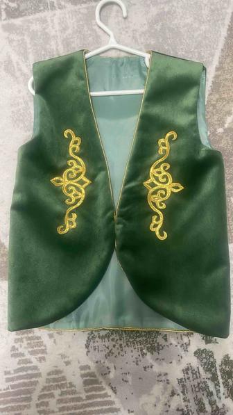 Продам национальную жилетку