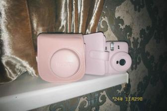 Продам instax12mini