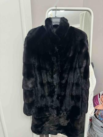 Продам норковую шубу б/у