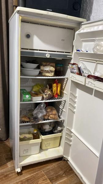 Отдам холодильник