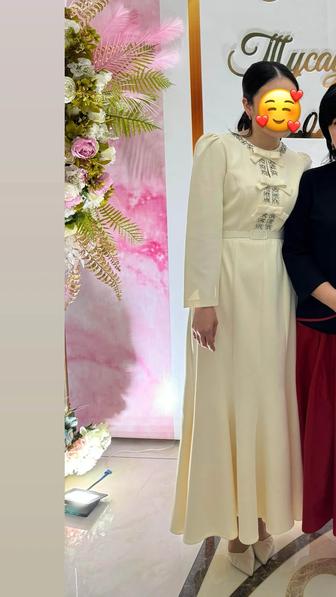 Женская платья